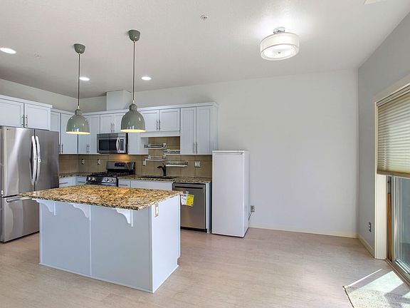 2nd image of 11560 SE Aquila St