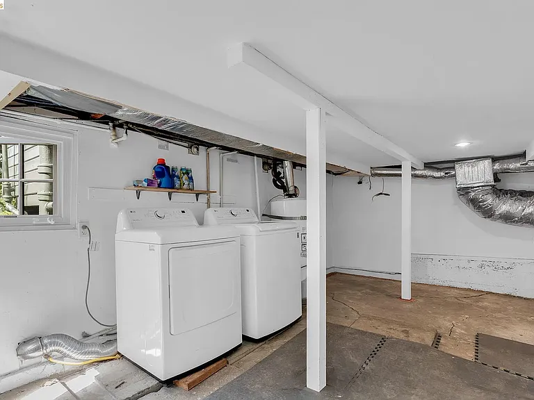 1101 Mountain Blvd — Photo 23