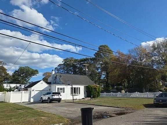 2nd image of 73 Gladstone Ave