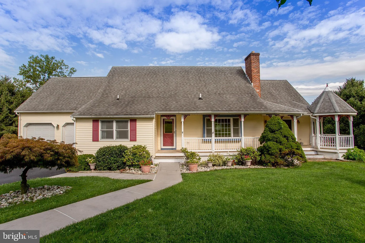 8 Breezy Dr photo 1