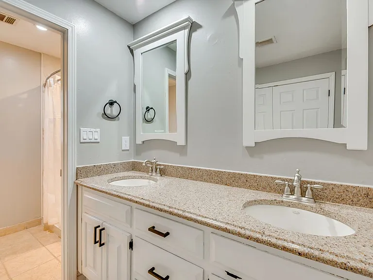 2093 Breconridge Dr SW — Photo 20