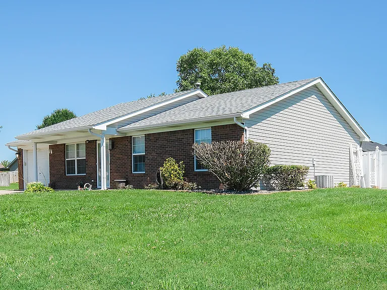 3802 Brownstone Dr — Photo 5