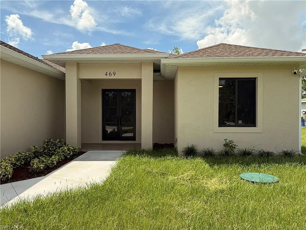3 bed, 3.0 bath, 1410 sqft, $1,900 — Photo 2