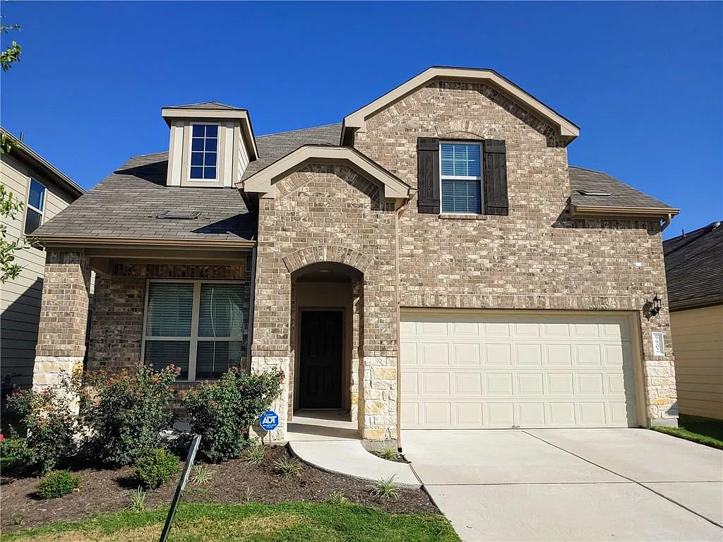 4 bed, 3.5 bath, 3086 sqft, $3,200 — Photo 1