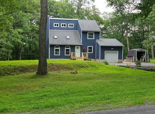 205 Traverse Rd, Dingmans Ferry, PA 18328