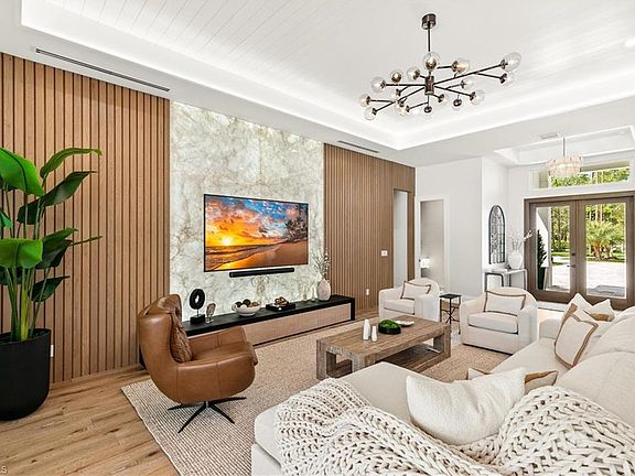 4th image of 6190 Bur Oaks LN