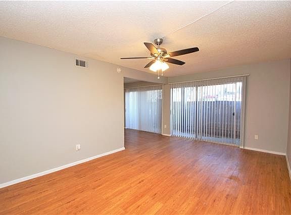 5th image of 2124 Burton Dr APT 106