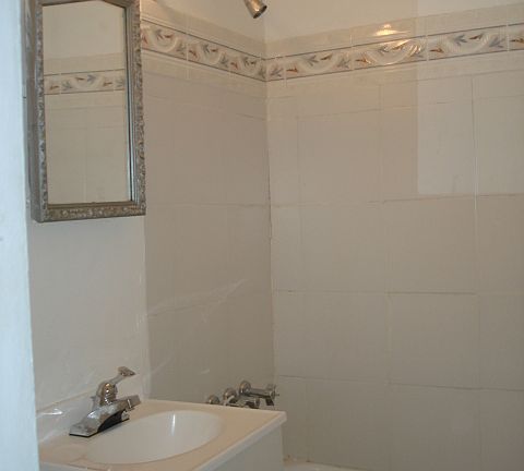 3rd image of 254 Montgomery St APT 1