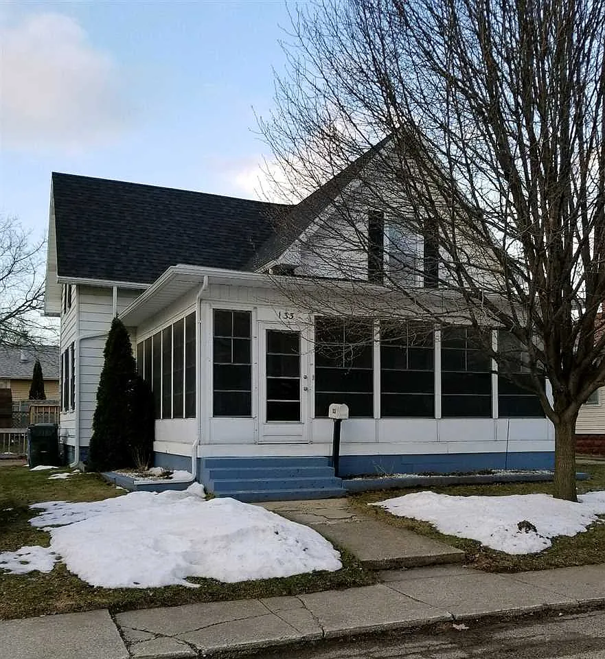 133 E Harrison St photo 1