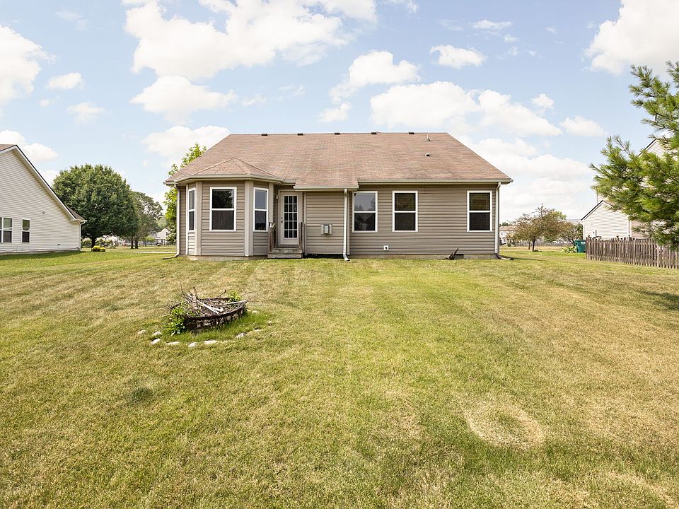2nd image of 1125 Wild Ridge Blvd