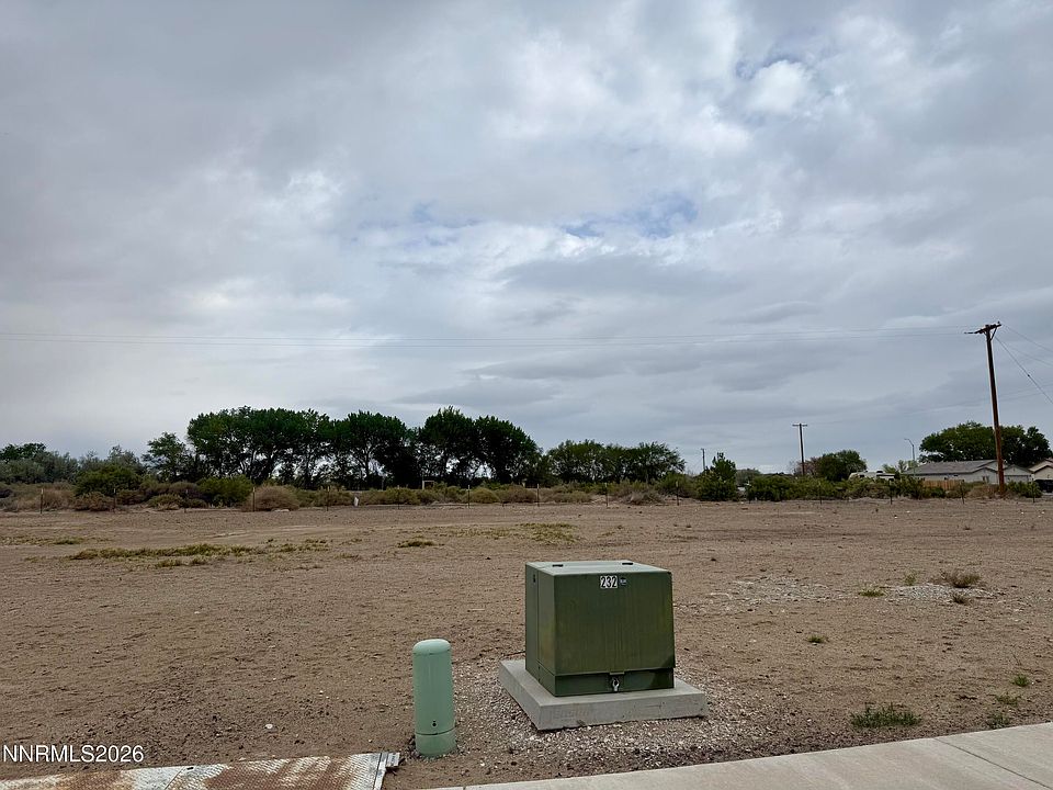 2nd image of 836 Maple Way