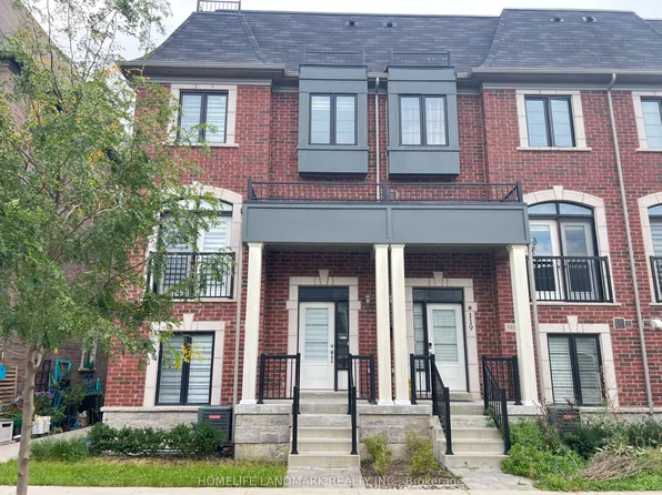 117 Lichfield Rd, Markham, ON L3R 0W9