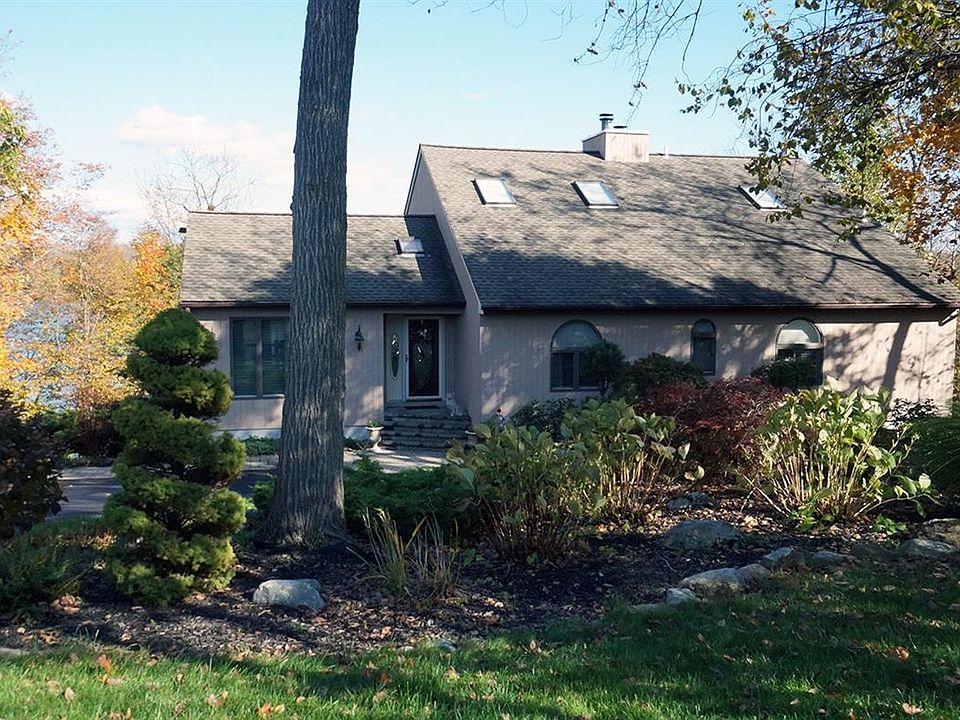 1st image of 21 S Greenwood Ln #38