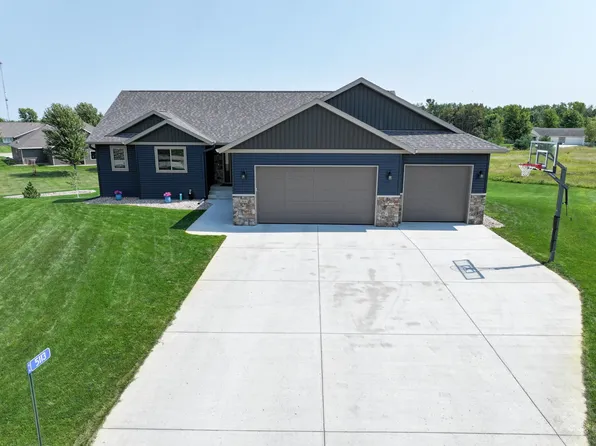 5113 Patriot Ct NE, Alexandria, MN 56308
