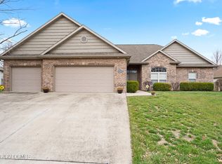 3102 Trail Ridge Dr, Columbia, MO 65203