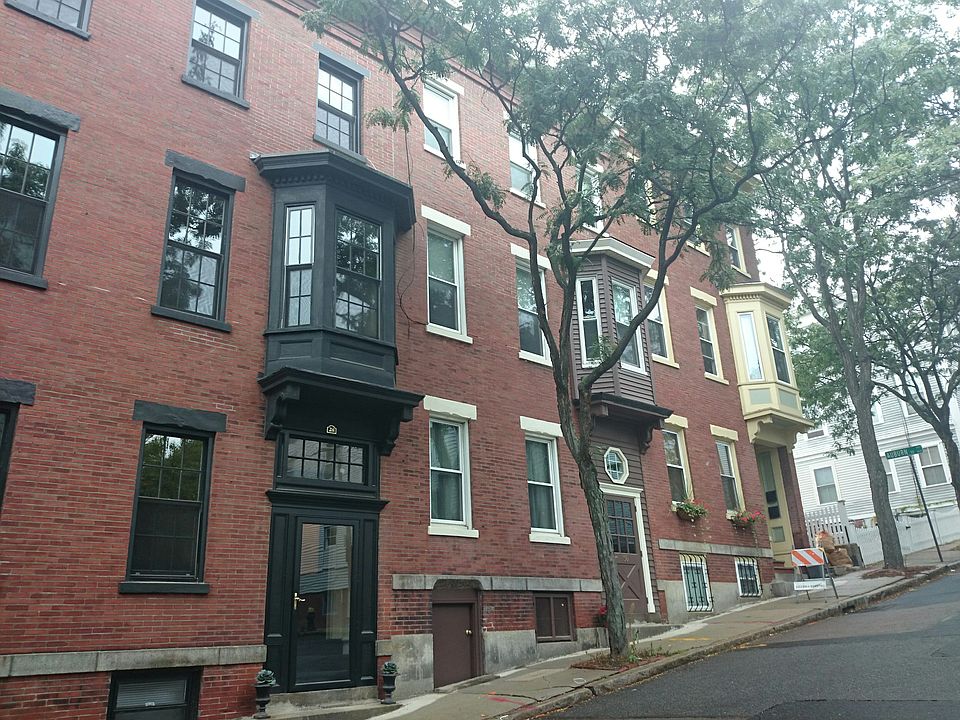 2nd image of 30 Auburn St