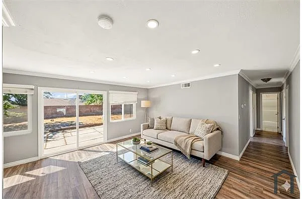 Building Photo - 45463 Foxton Ave