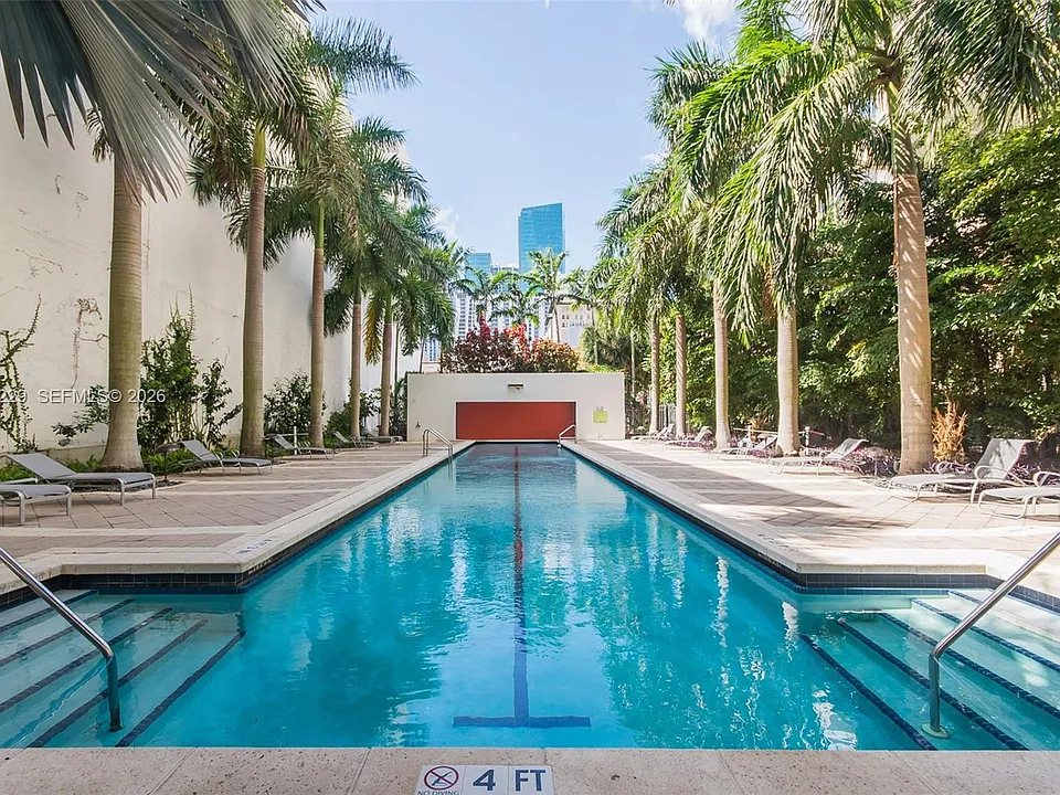 133 NE 2nd Ave #2117