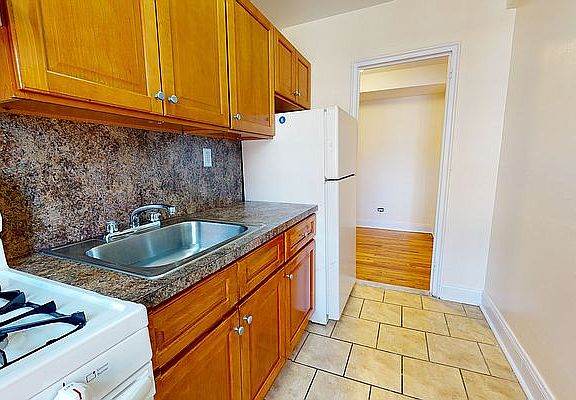 3rd image of 8871 20th Ave APT 1E