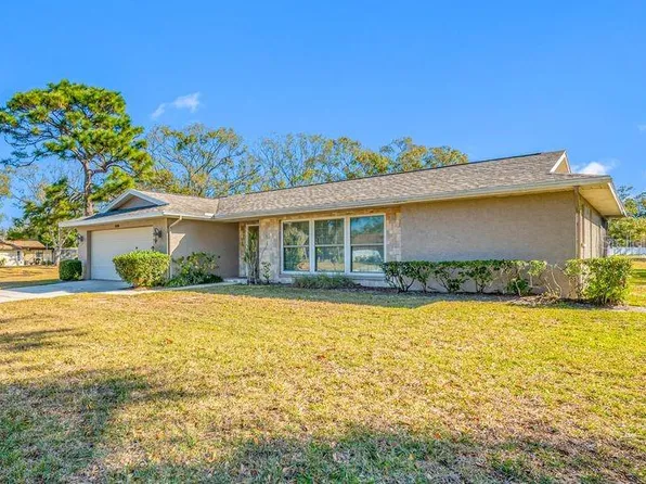 3241 Buckhorn Dr, Clearwater, FL 33761