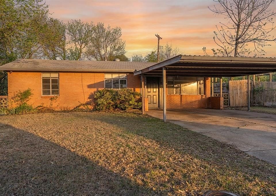 1st image of 2309 Trosper Pl