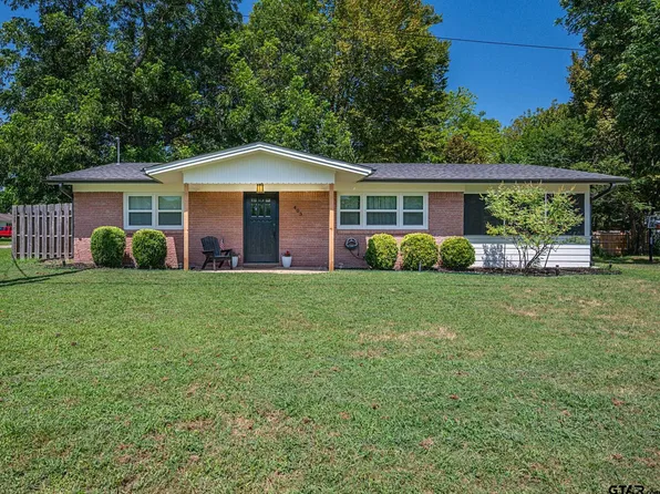 403 Mount Sylvan St, Lindale, TX 75771
