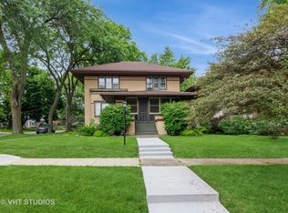 731 Garfield Ave, Aurora, IL 60506