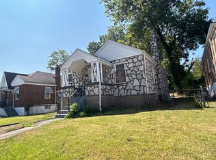 7020 Claremore Dr, Saint Louis, MO 63121