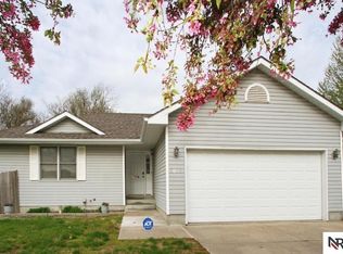1001 N 53rd St, Lincoln, NE 68504