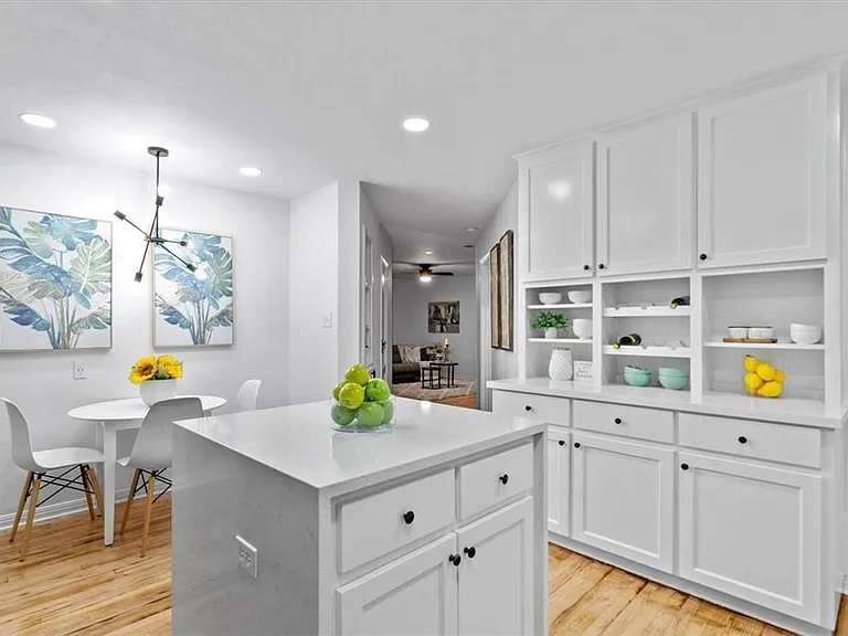 1904 Romeria Dr — Photo 4