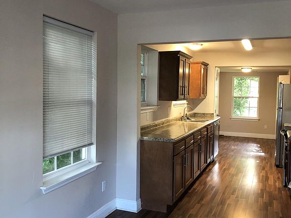 3rd image of 6219 Pasteur Blvd