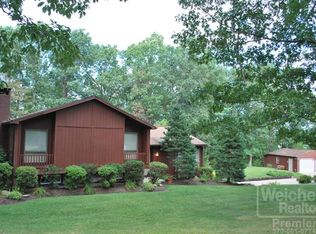 57 Longview Dr, Williamsport, PA 17701