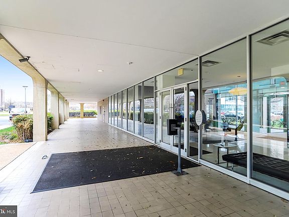 4th image of 1101 3rd St SW APT 206