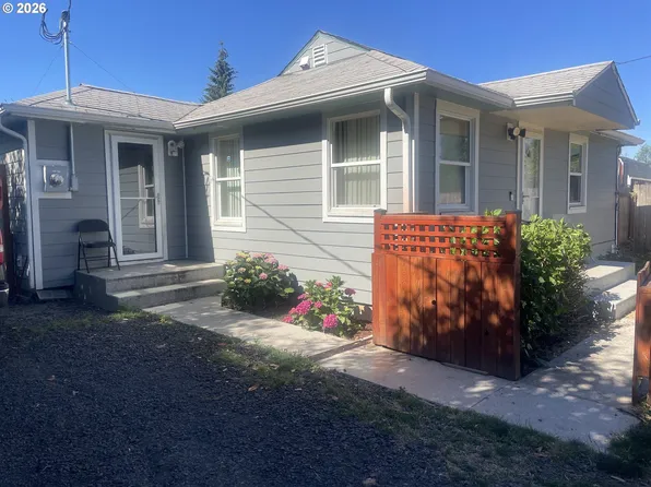 5593 B St, Springfield, OR 97478