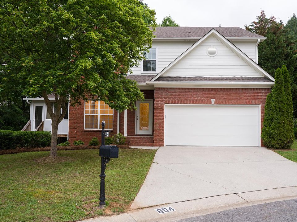 1st image of 804 Castlemaine Ct