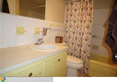 5th image of 2151 NE 42nd Ct APT 224