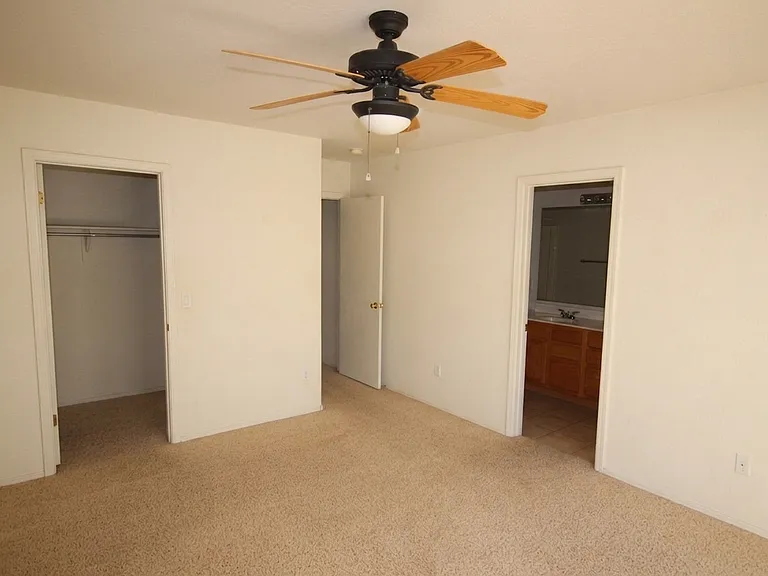 2423 E Winged Foot Dr — Photo 9