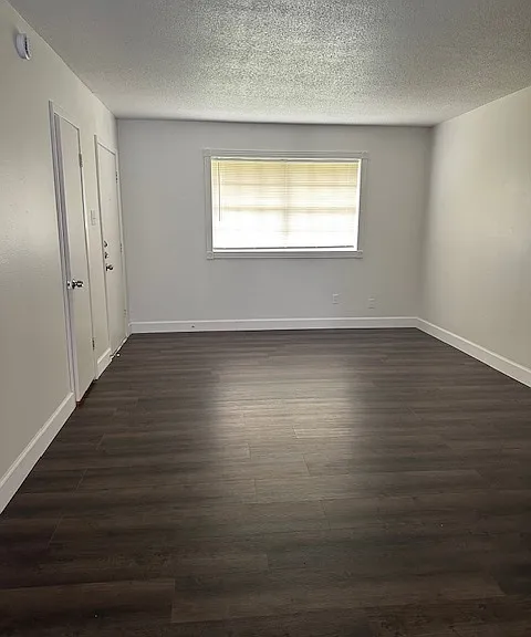 2290 Long Ave — Photo 15