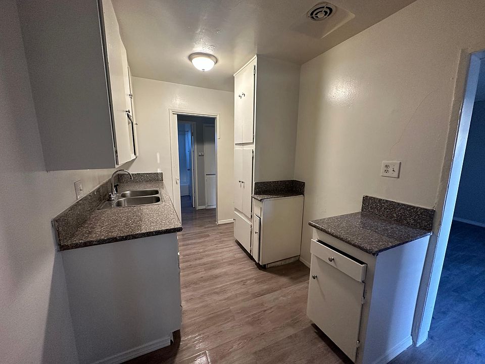 2nd image of 1728 W Ball Rd #5