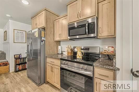4th image of 238 Ella Ln