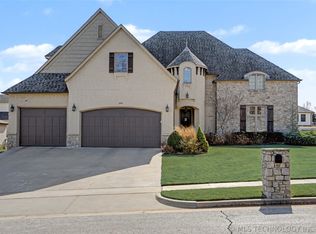 305 E Decatur St, Broken Arrow, OK 74011