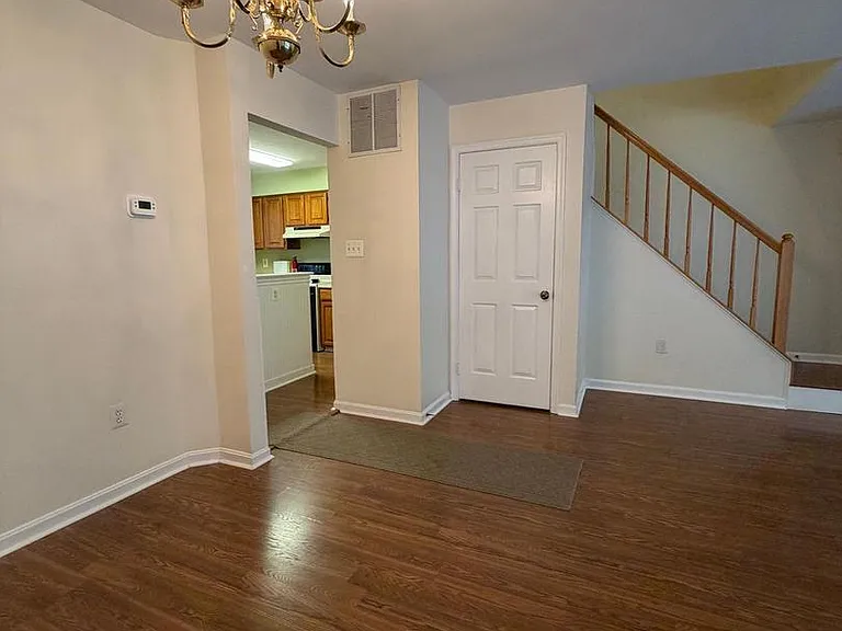 14611 Flower Hill Ct — Photo 10