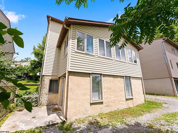 2nd image of 605 Junction St #607
