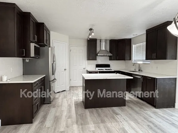 3138 W Aubrey Dee Cir, Riverton, UT 84065