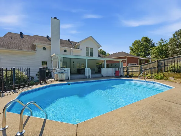 1015 Singing Springs Rd, Mount Juliet, TN 37122