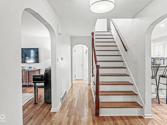 2nd image of 5966 N New Jersey St