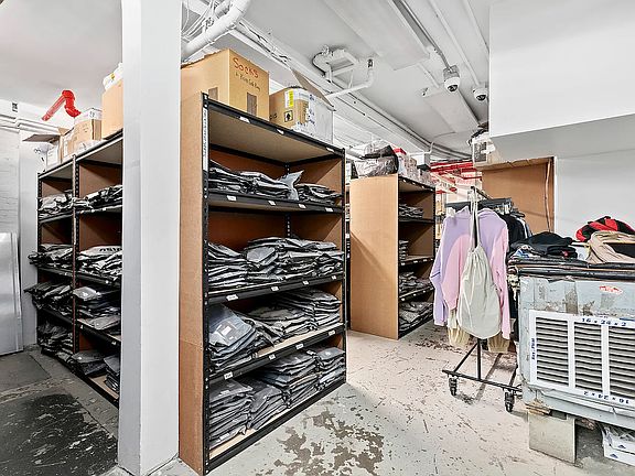 5th image of 93 Grand St