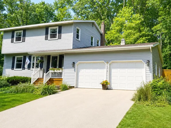8310 McCords Ave SE, Alto, MI 49302