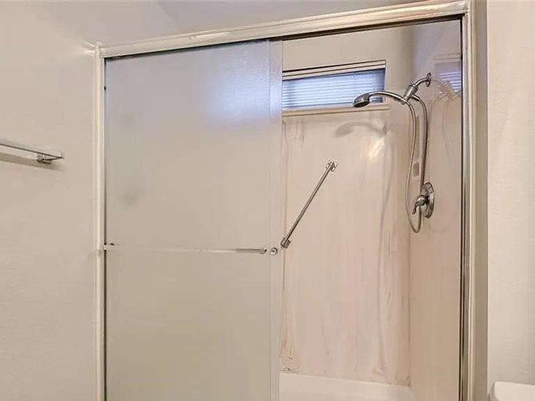 8729 Pennystone Ave — Photo 16