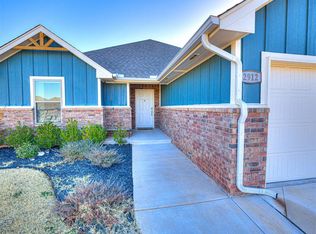 2912 Heather Haven, Moore, OK 73160
